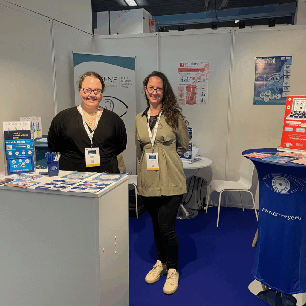 Dr. Amélie Garrand and Isabelle Vacchi at the SENSGENE/ERN-EYE booth at EURETINA 2025, presenting projects and collaborations for rare sensory diseases